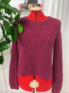 Women’s Crewneck Coton Sweater in Wine